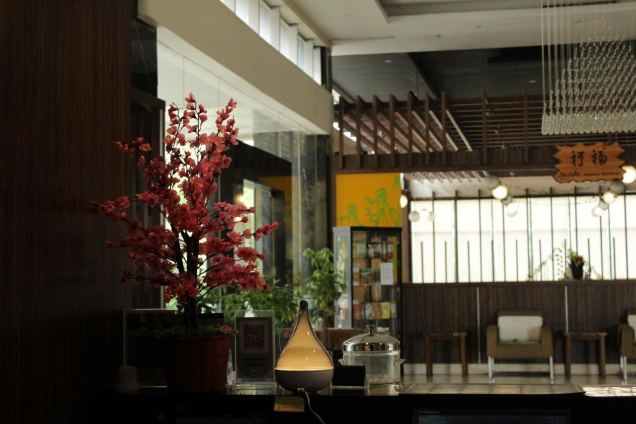 亚联总理酒店 加拉旺 外观 照片
