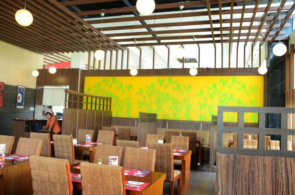 亚联总理酒店 加拉旺 外观 照片